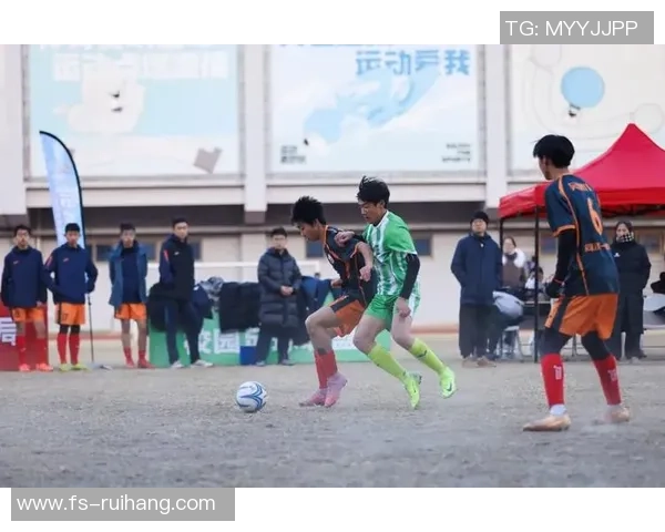 永盛足球引领新风潮助力青少年成长与足球梦想的实现